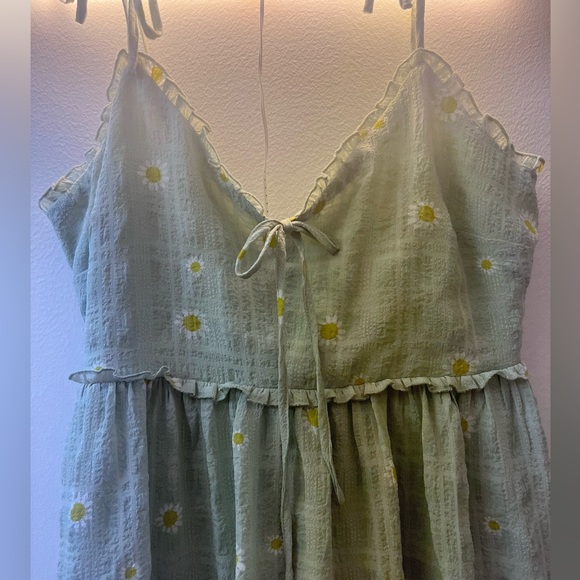 New Forever 21 Green Floral Tiered Daisy Sundress Mini V Neck Summer Cottagecore - Picture 3 of 10